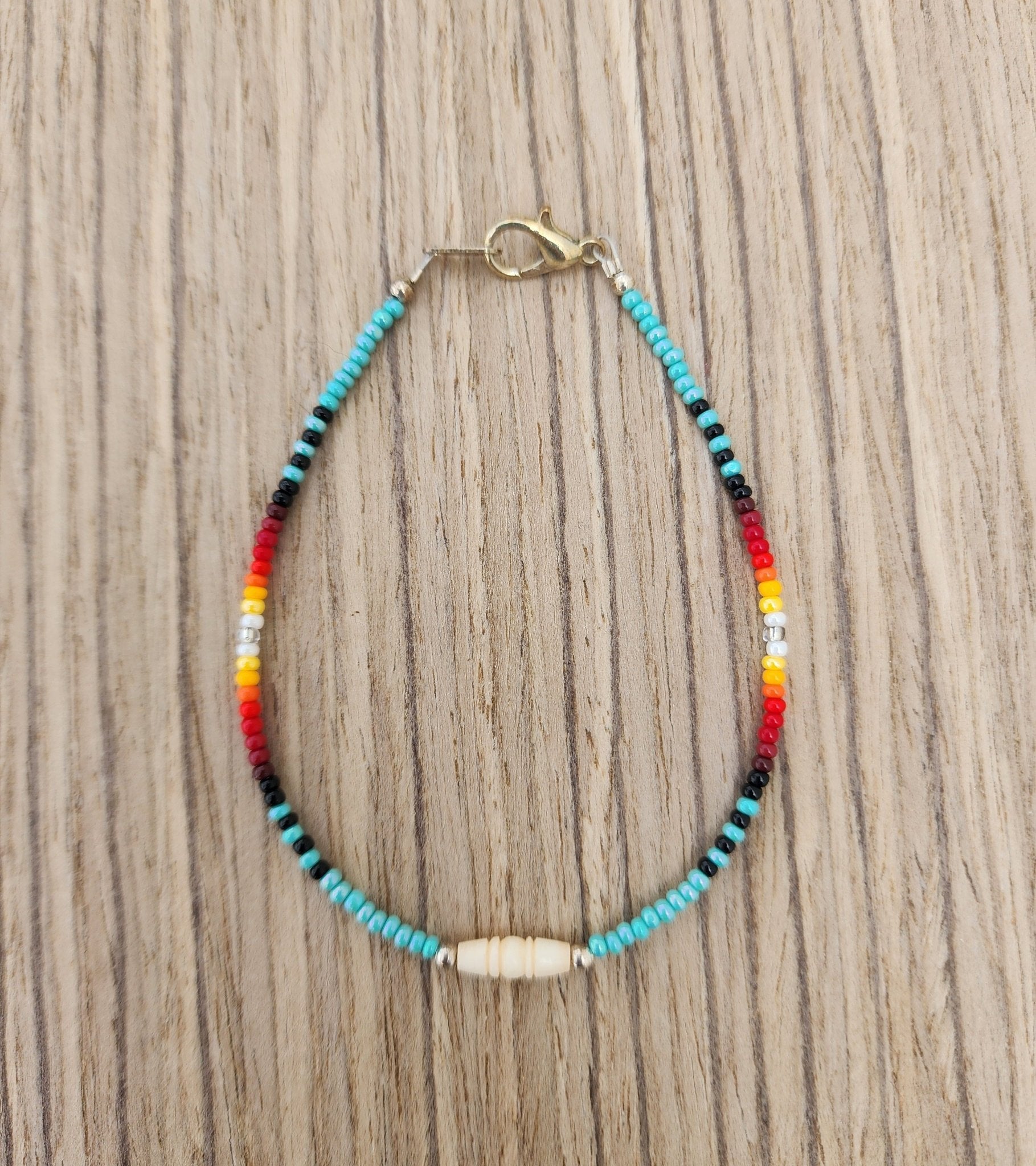 AA - 01 Beautiful Beaded Bracelet. - Twiss Gallery
