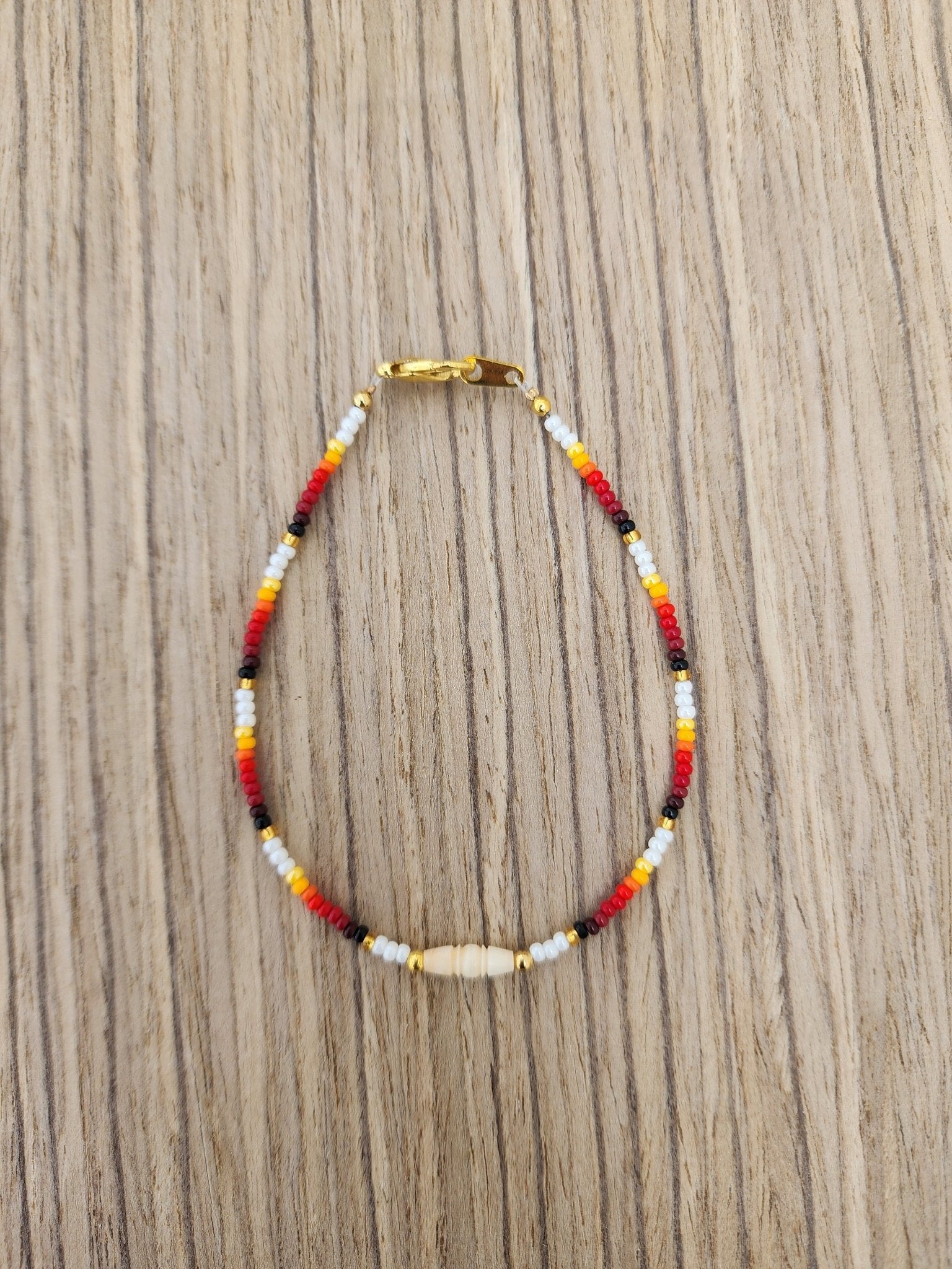 AA - 011 Beautiful Beaded Bracelet. - Twiss Gallery