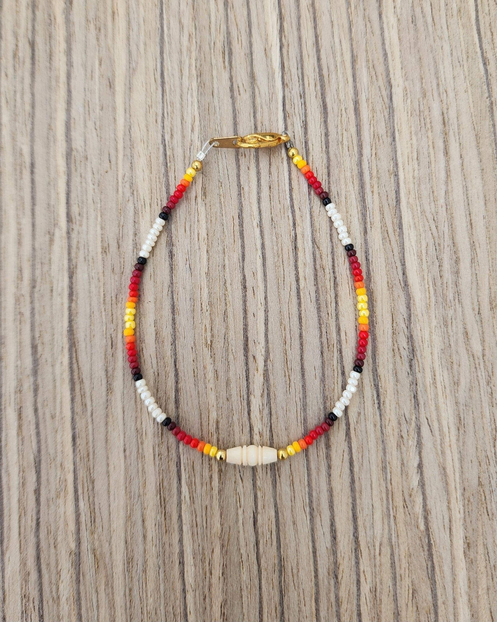 AA - 012 Beautiful Beaded Bracelet. - Twiss Gallery
