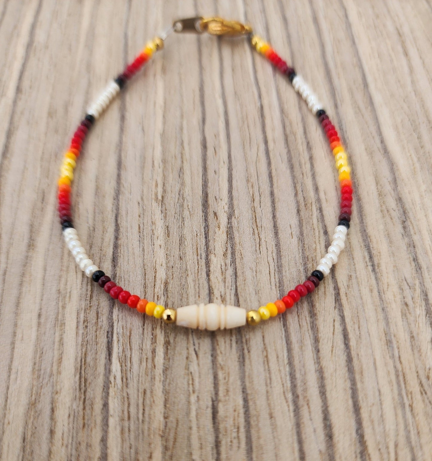 AA - 012 Beautiful Beaded Bracelet. - Twiss Gallery