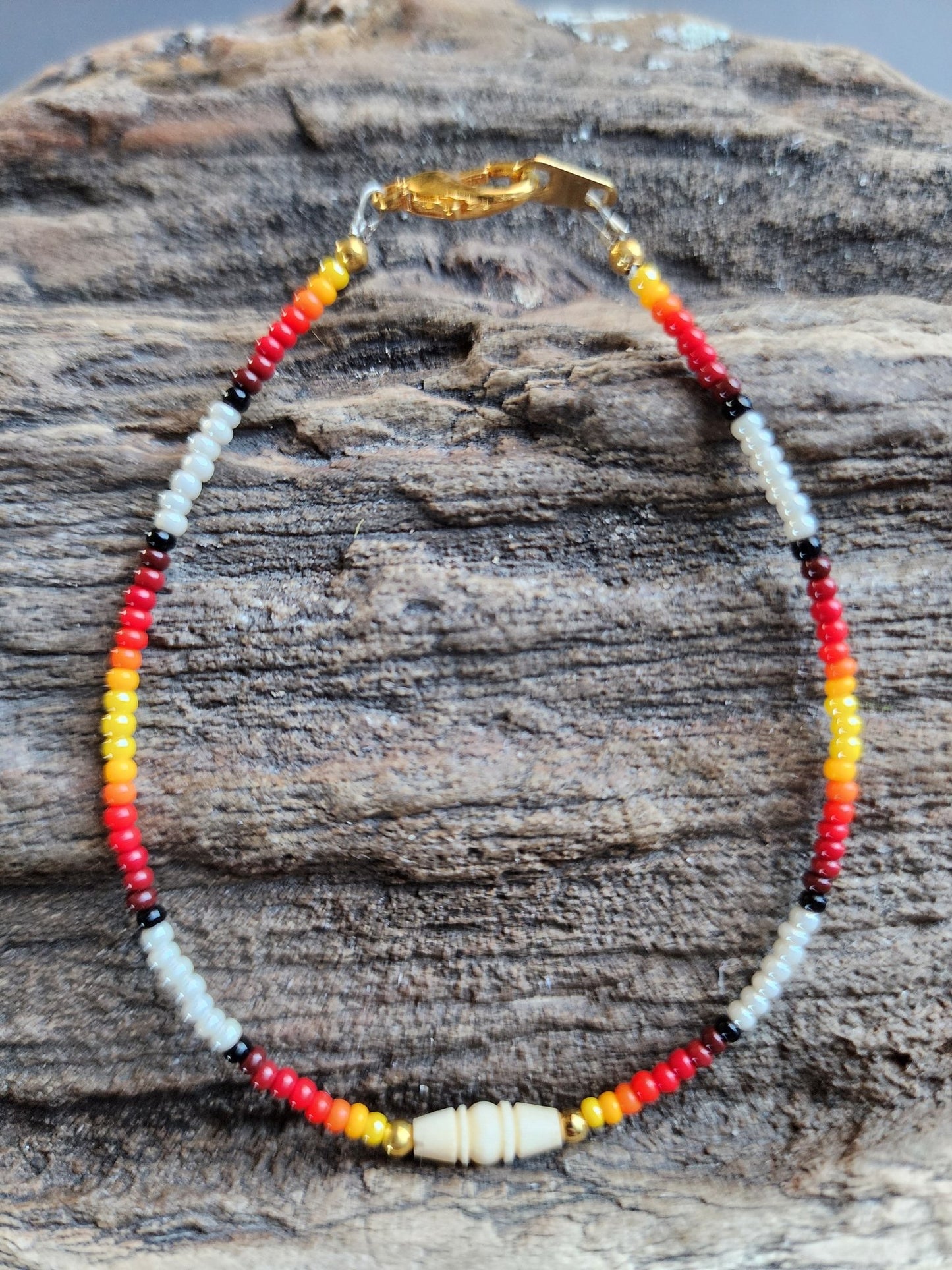 AA - 012 Beautiful Beaded Bracelet. - Twiss Gallery