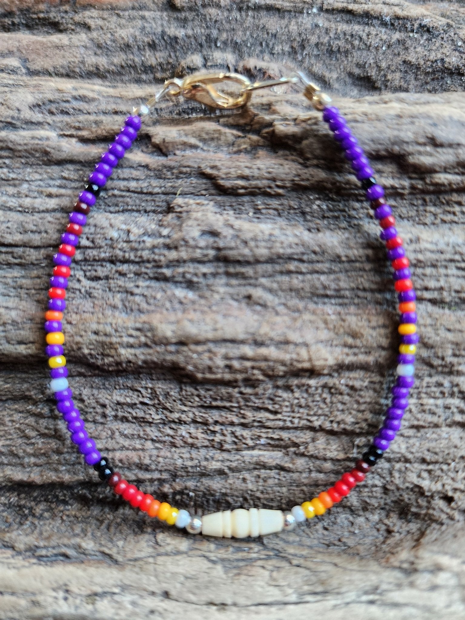 AA - 013 Beautiful Beaded Bracelet. - Twiss Gallery
