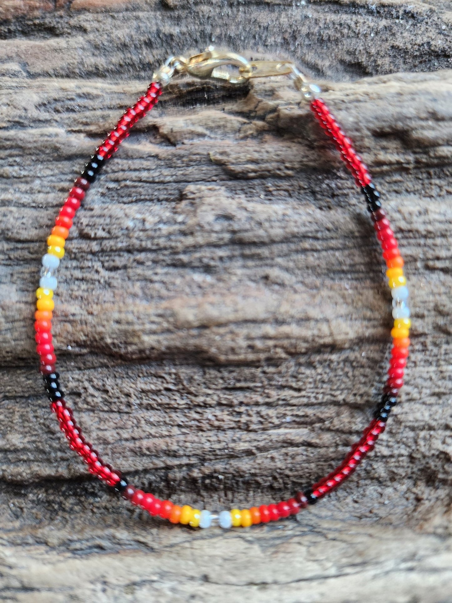 AA - 014 Beautiful Beaded Bracelet. - Twiss Gallery