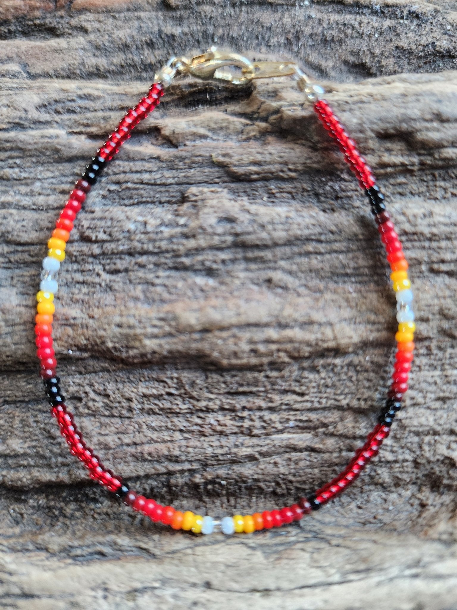 AA - 014 Beautiful Beaded Bracelet. - Twiss Gallery