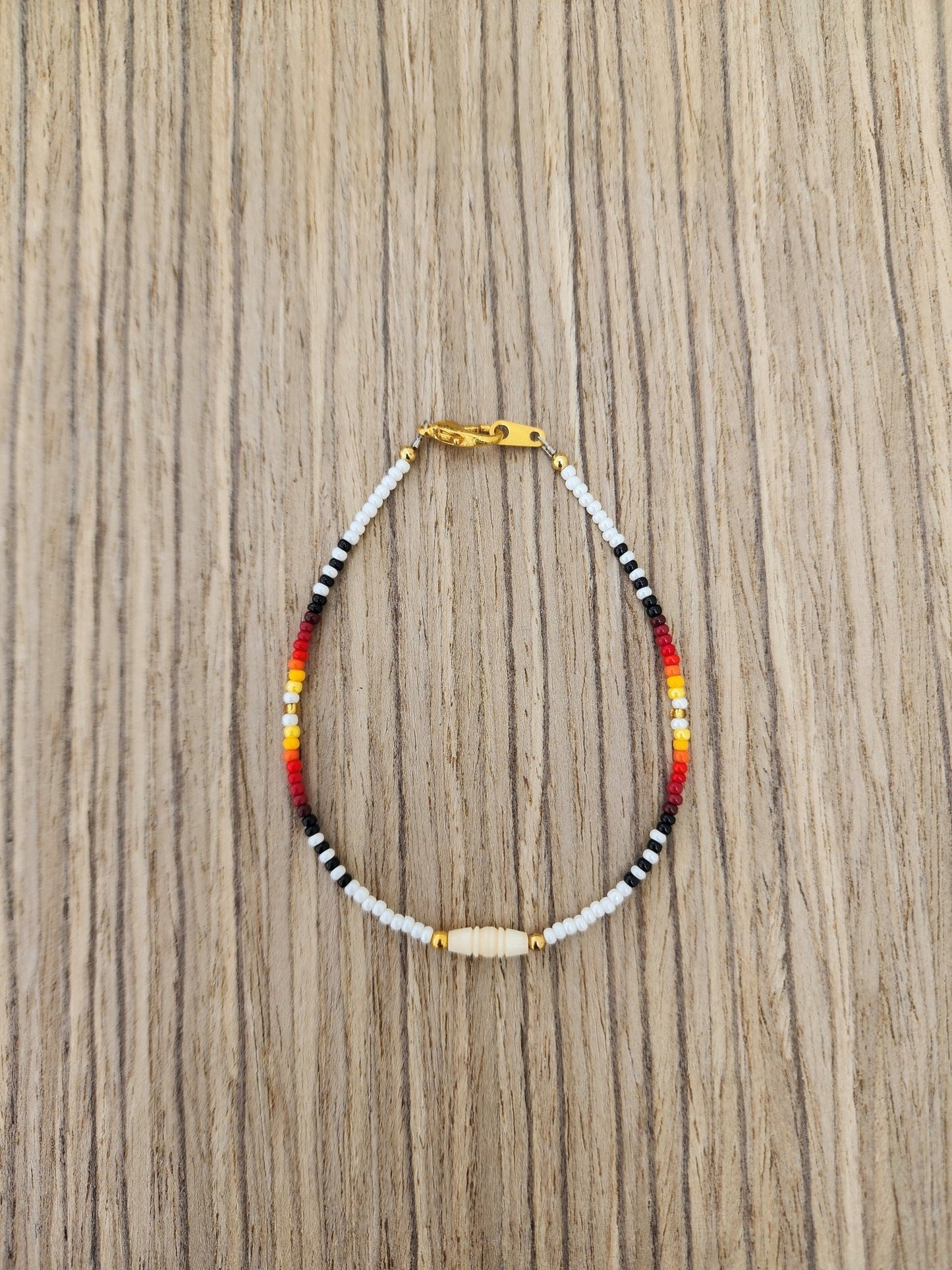 AA - 015 Beautiful Beaded Bracelet. - Twiss Gallery