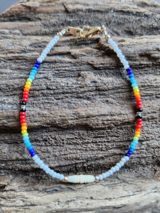 AA - 02 Beautiful Beaded Bracelet. - Twiss Gallery