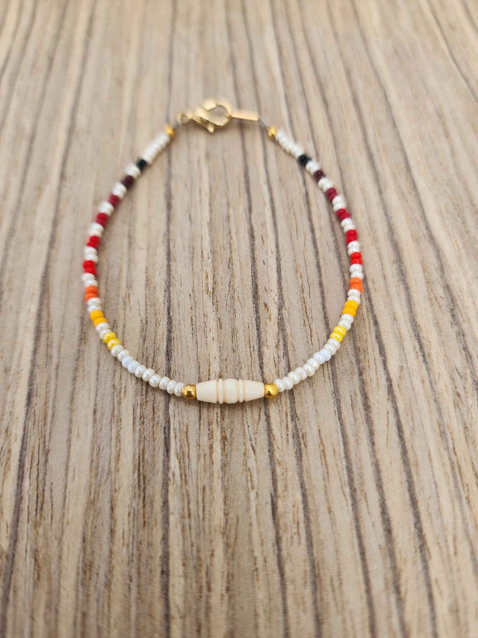 AA - 03 Beautiful Beaded Bracelet. - Twiss Gallery