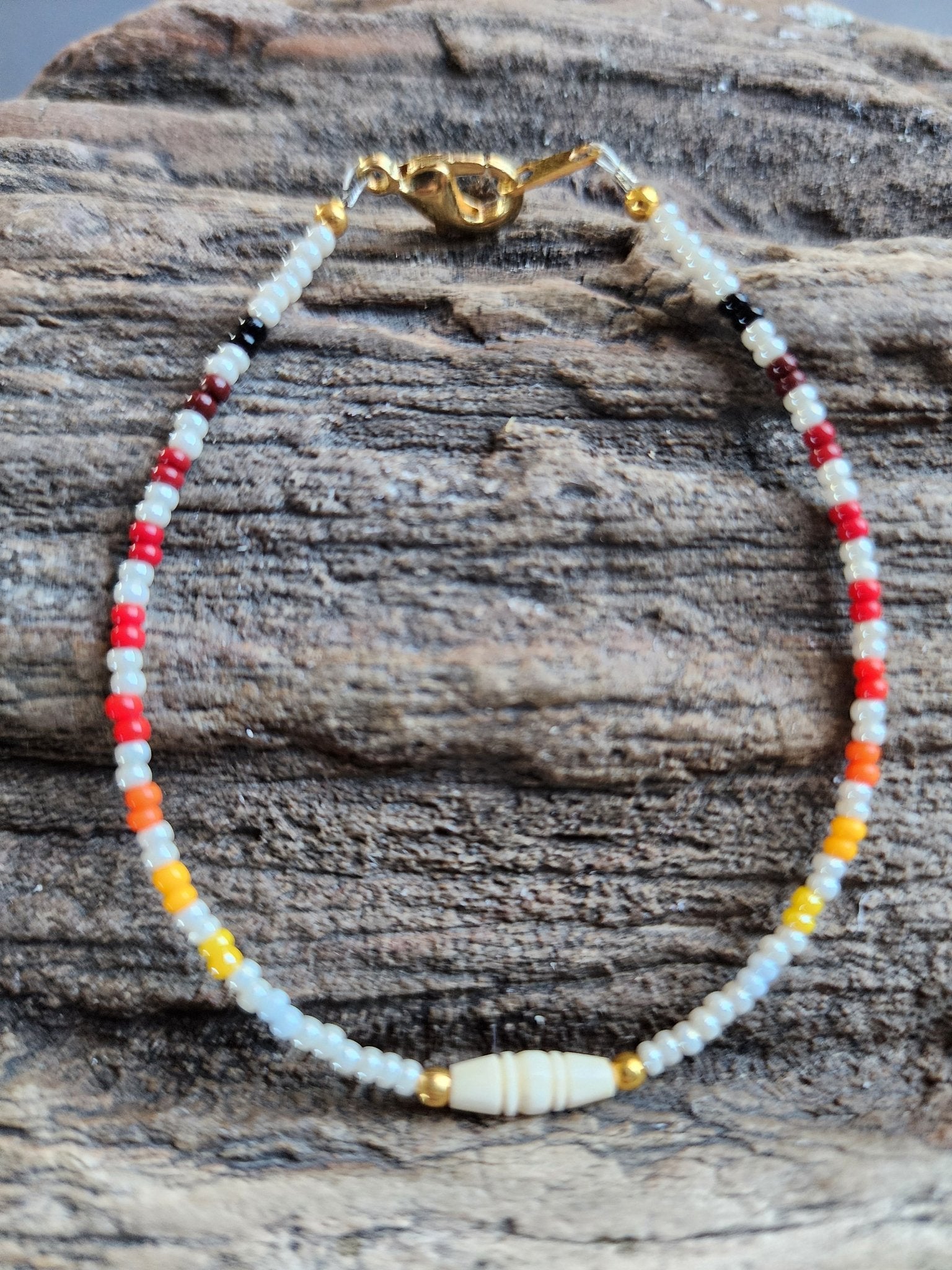 AA - 03 Beautiful Beaded Bracelet. - Twiss Gallery
