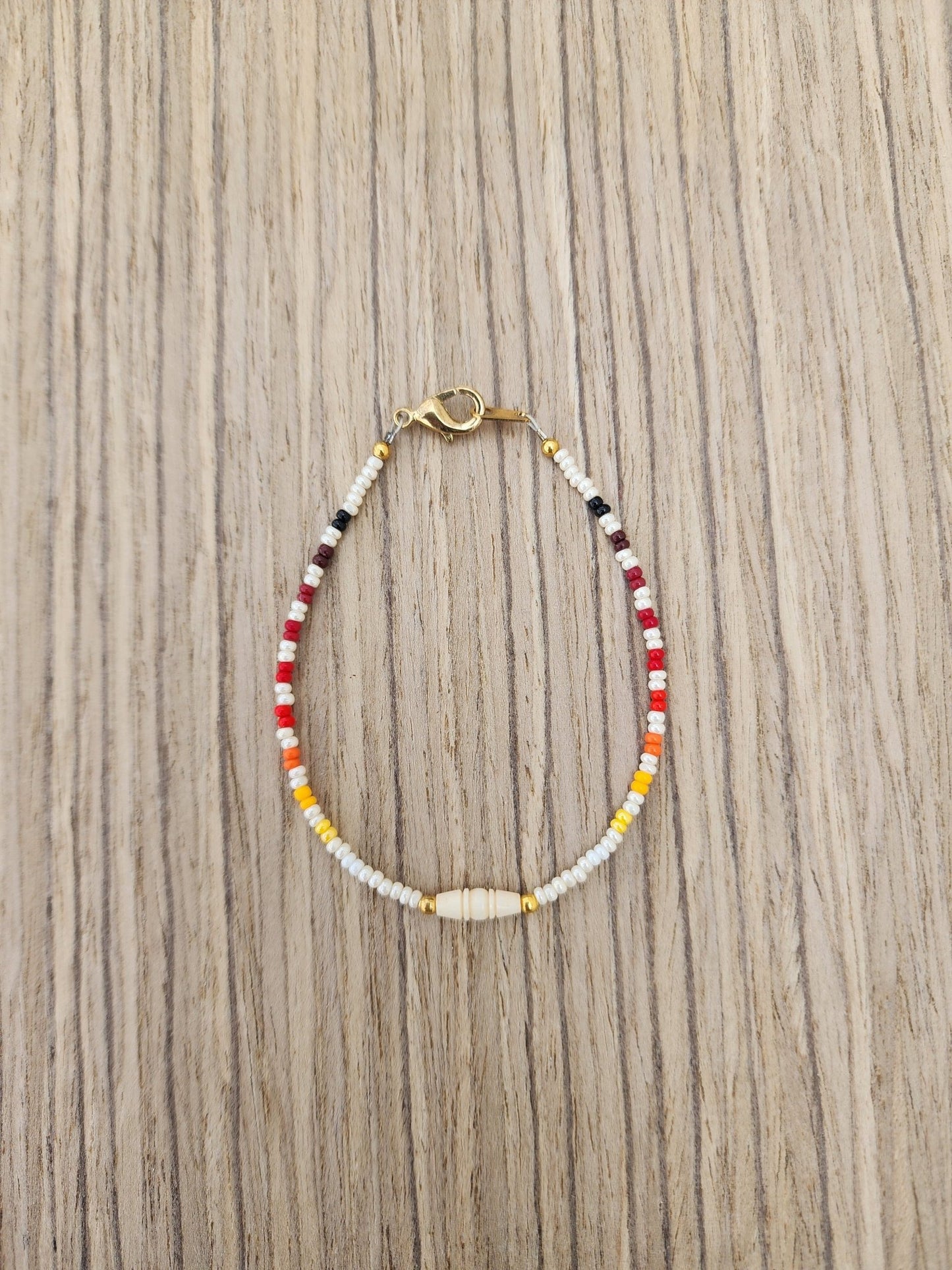 AA - 03 Beautiful Beaded Bracelet. - Twiss Gallery