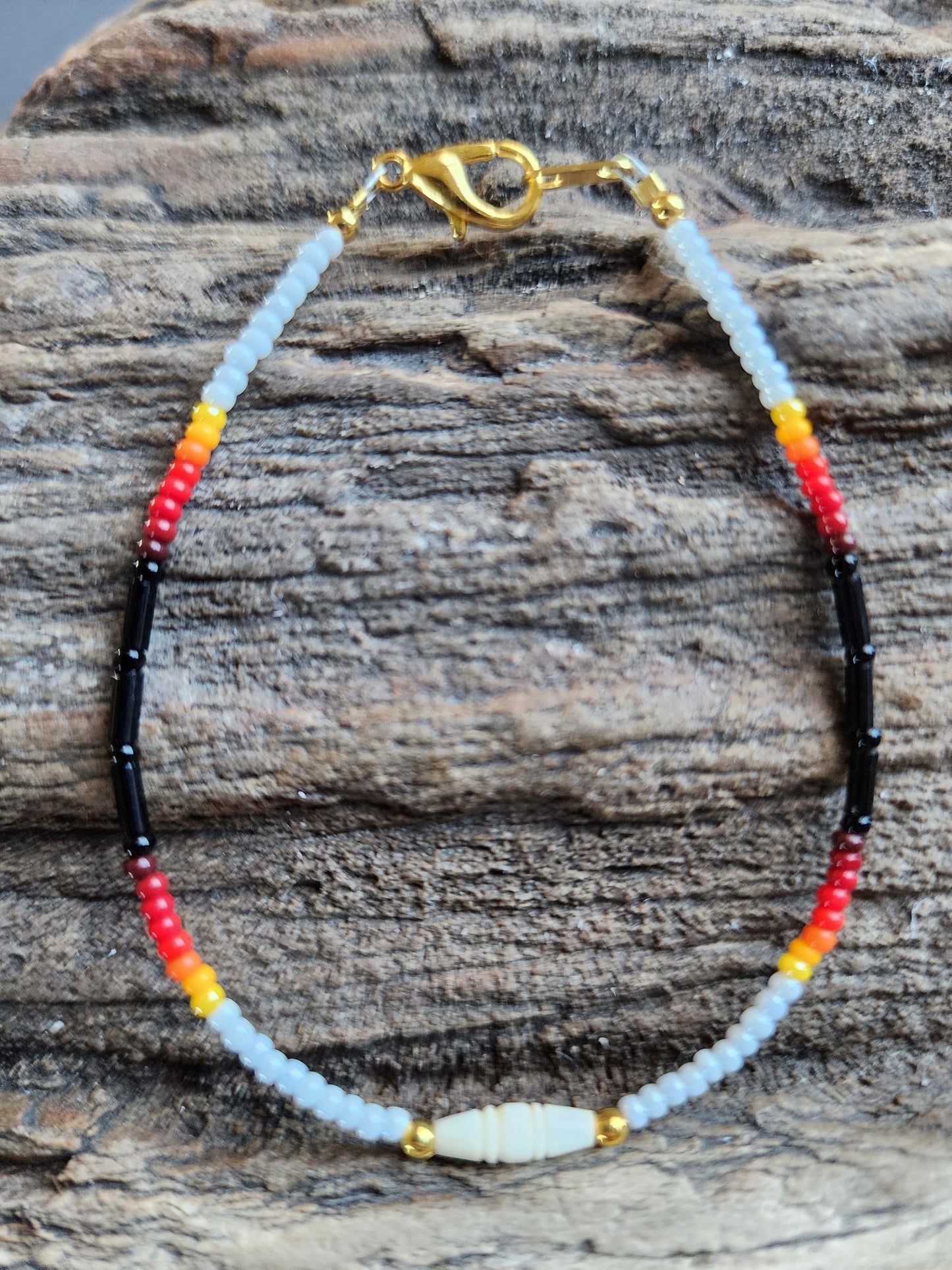 AA - 04 Beautiful Beaded Bracelet. - Twiss Gallery