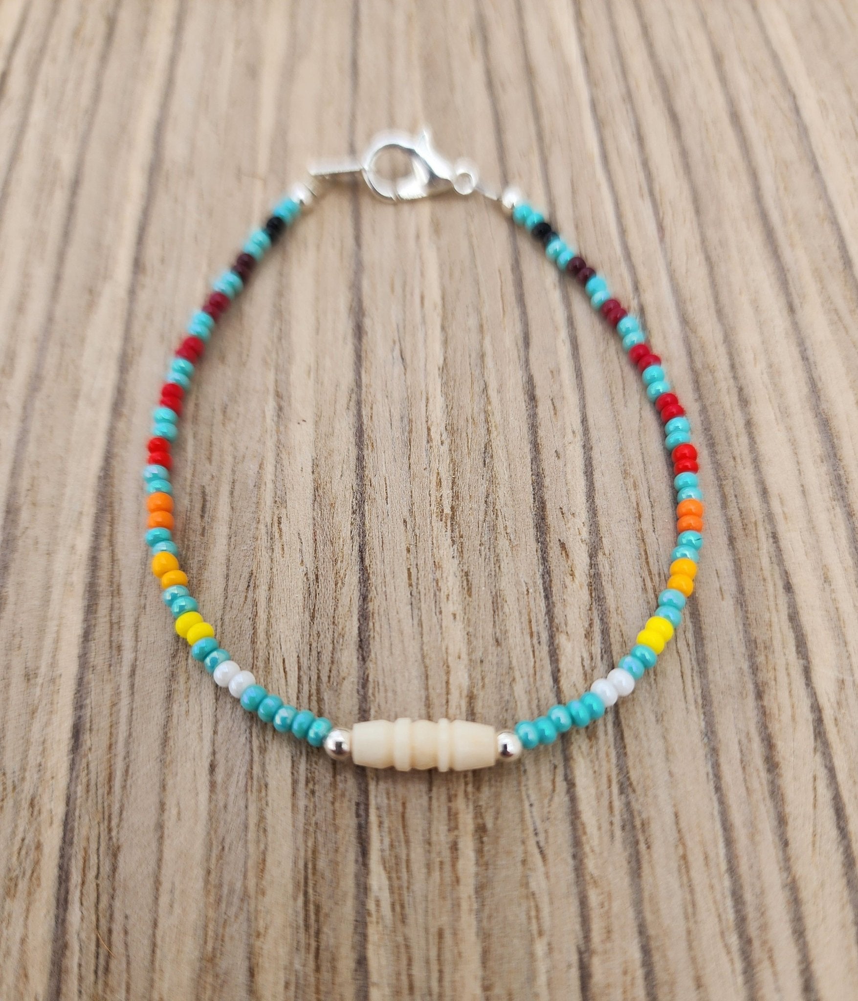 AA - 05 Beautiful Beaded Bracelet. - Twiss Gallery