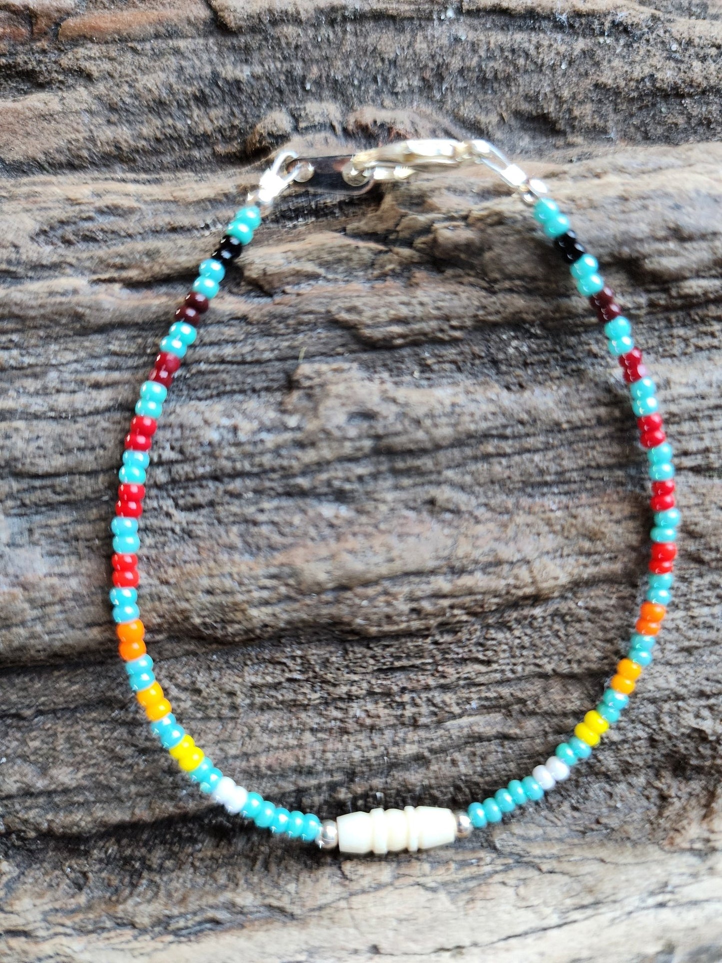 AA - 05 Beautiful Beaded Bracelet. - Twiss Gallery