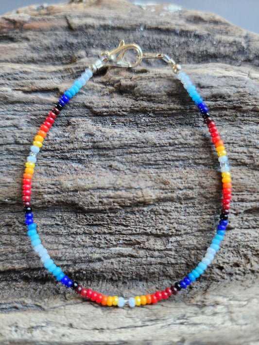 AA - 09 Beautiful Beaded Bracelet. - Twiss Gallery