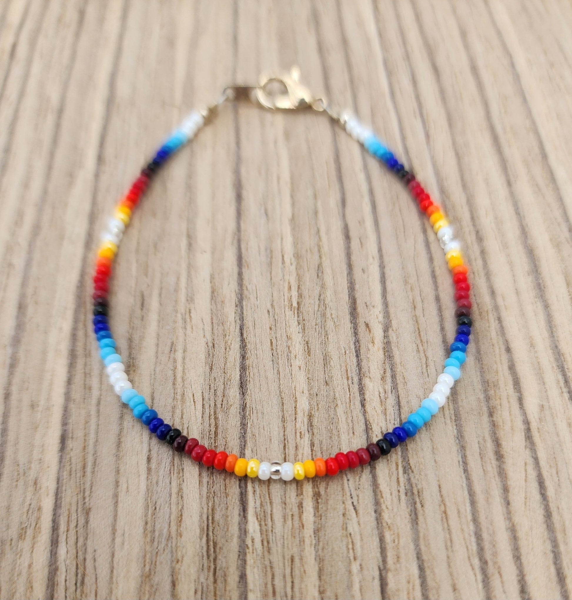 AA - 09 Beautiful Beaded Bracelet. - Twiss Gallery